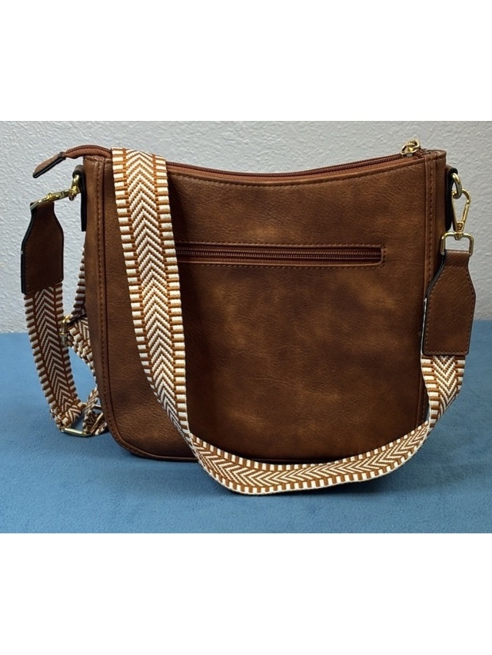 Bostanten Ivory & Brown Crossbody Purse With Adjustable Strap 10” X 10” - Picture 3 of 3